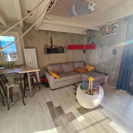 T2 Hyeres 5 Personnes Apartment Exterior photo